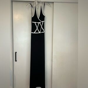 City Triangles Black & White Halter Maxi Dress Size Small